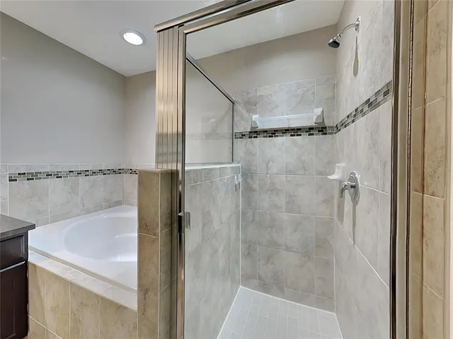 $1,729 | Undisclosed Address, Lakeland, FL 33810