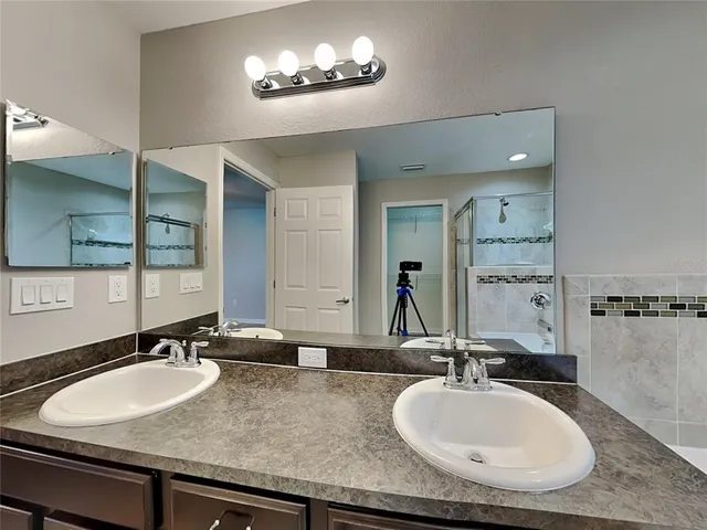 $1,729 | Undisclosed Address, Lakeland, FL 33810