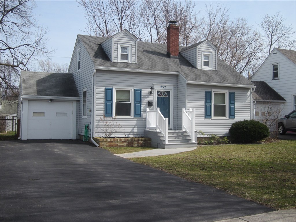 252 Cabot Road Greece, NY 14626 - Photo 1 of 1