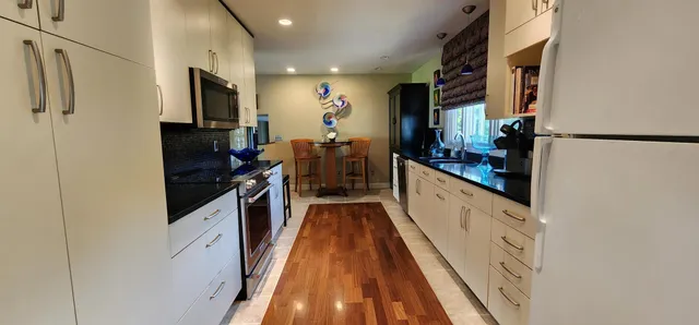 $985,000 | 3263 County Road 20, International Falls, MN 56649