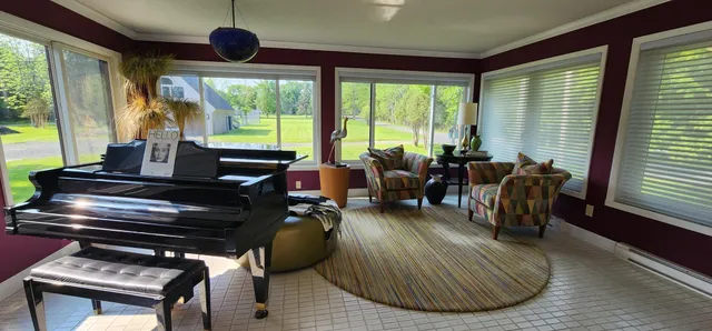 $985,000 | 3263 County Road 20, International Falls, MN 56649