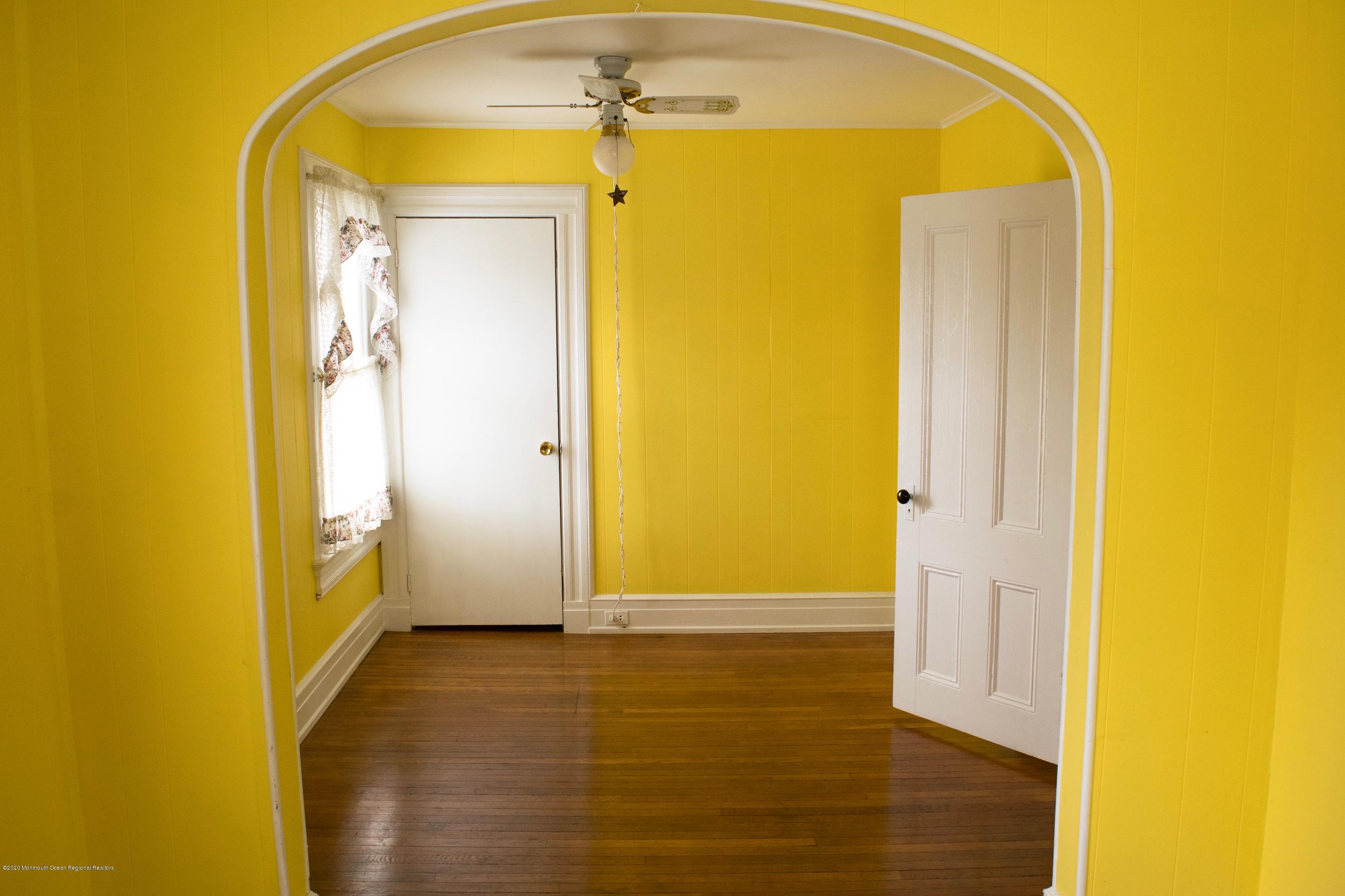 539 River Road Fair Haven, NJ 07704 - Photo 17 of 24 FullSizeRender