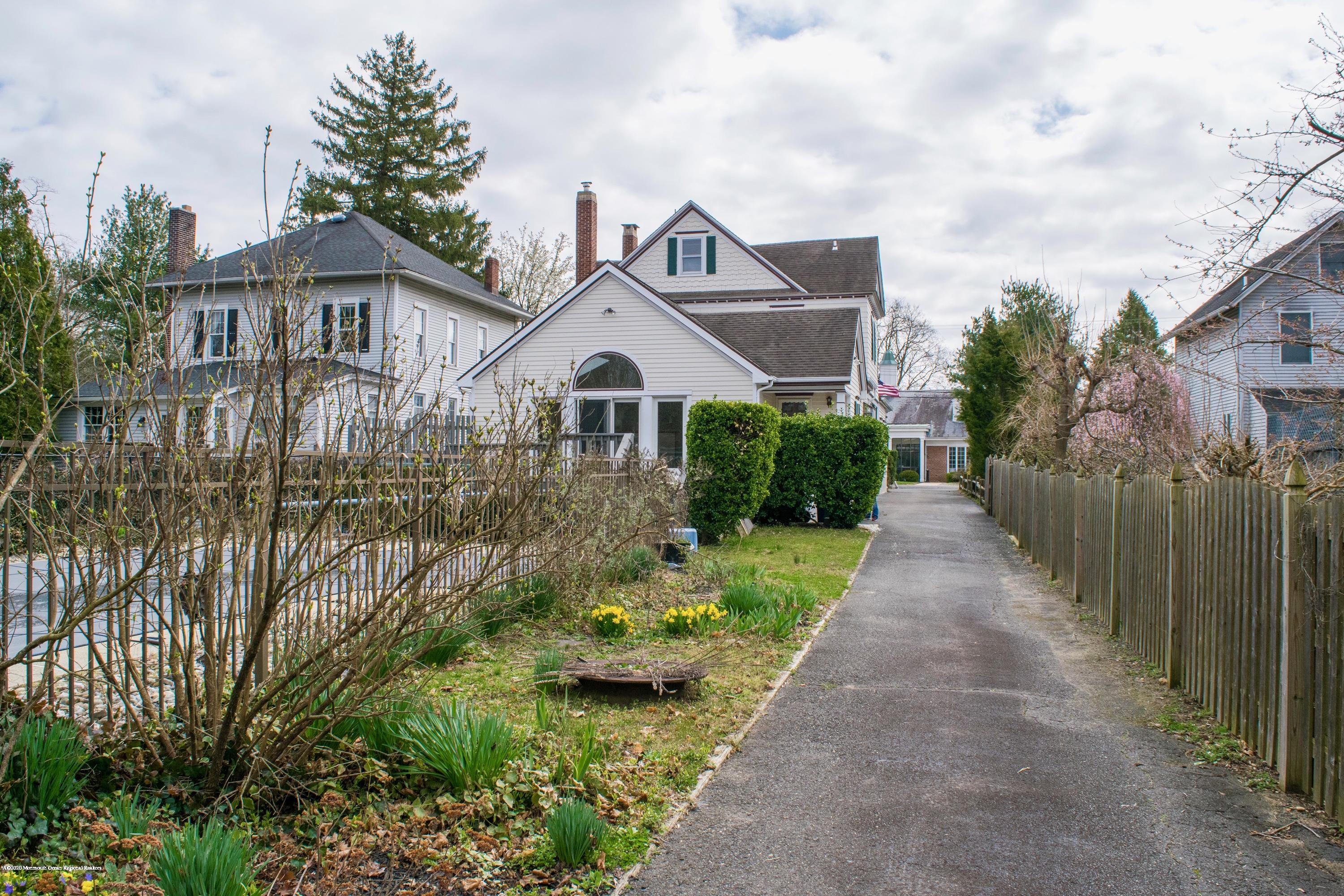 539 River Road Fair Haven, NJ 07704 - Photo 21 of 24 FullSizeRender (11)