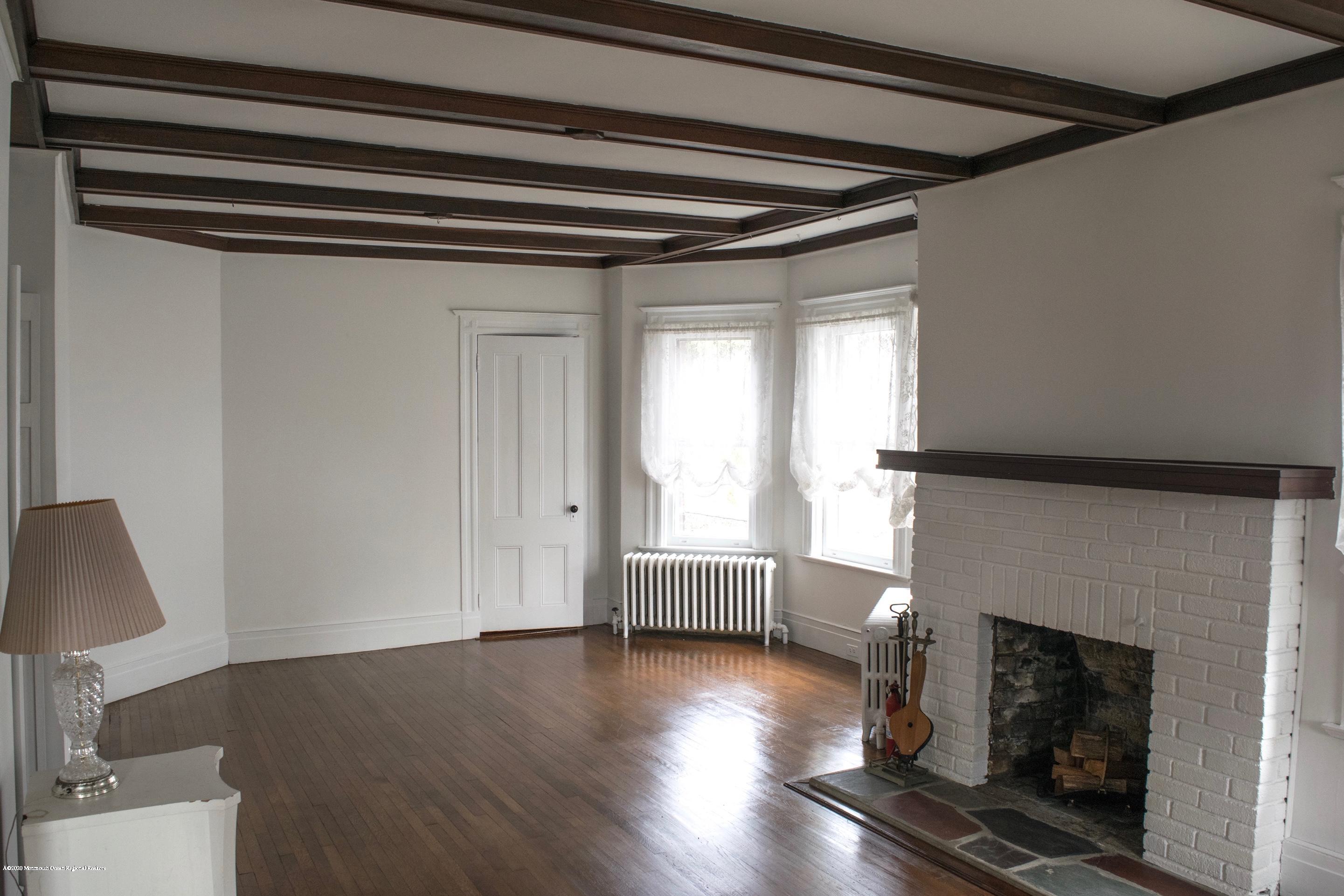 539 River Road Fair Haven, NJ 07704 - Photo 5 of 24 FullSizeRender (25)