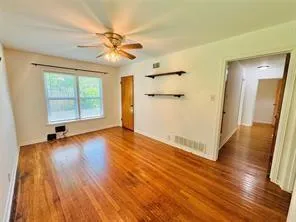 $216,500 | 1015 West Sycamore Street, Sherman, TX 75092