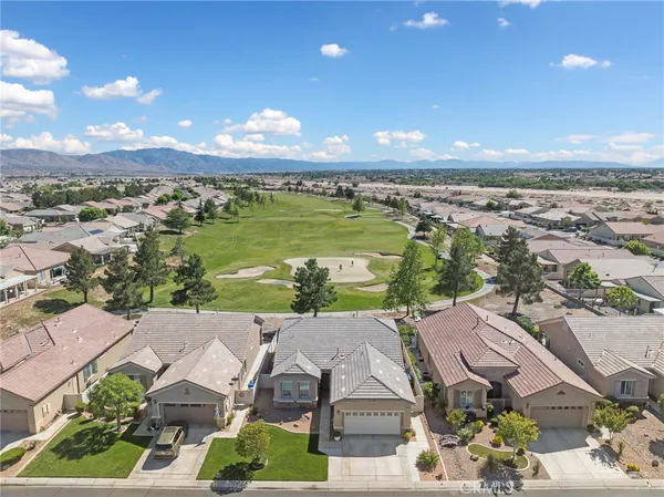 $408,500 | 10812 Katepwa Street, Apple Valley, CA 92308