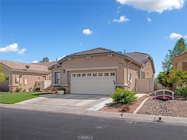 $408,500 | 10812 Katepwa Street, Apple Valley, CA 92308