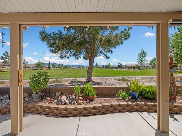 $408,500 | 10812 Katepwa Street, Apple Valley, CA 92308