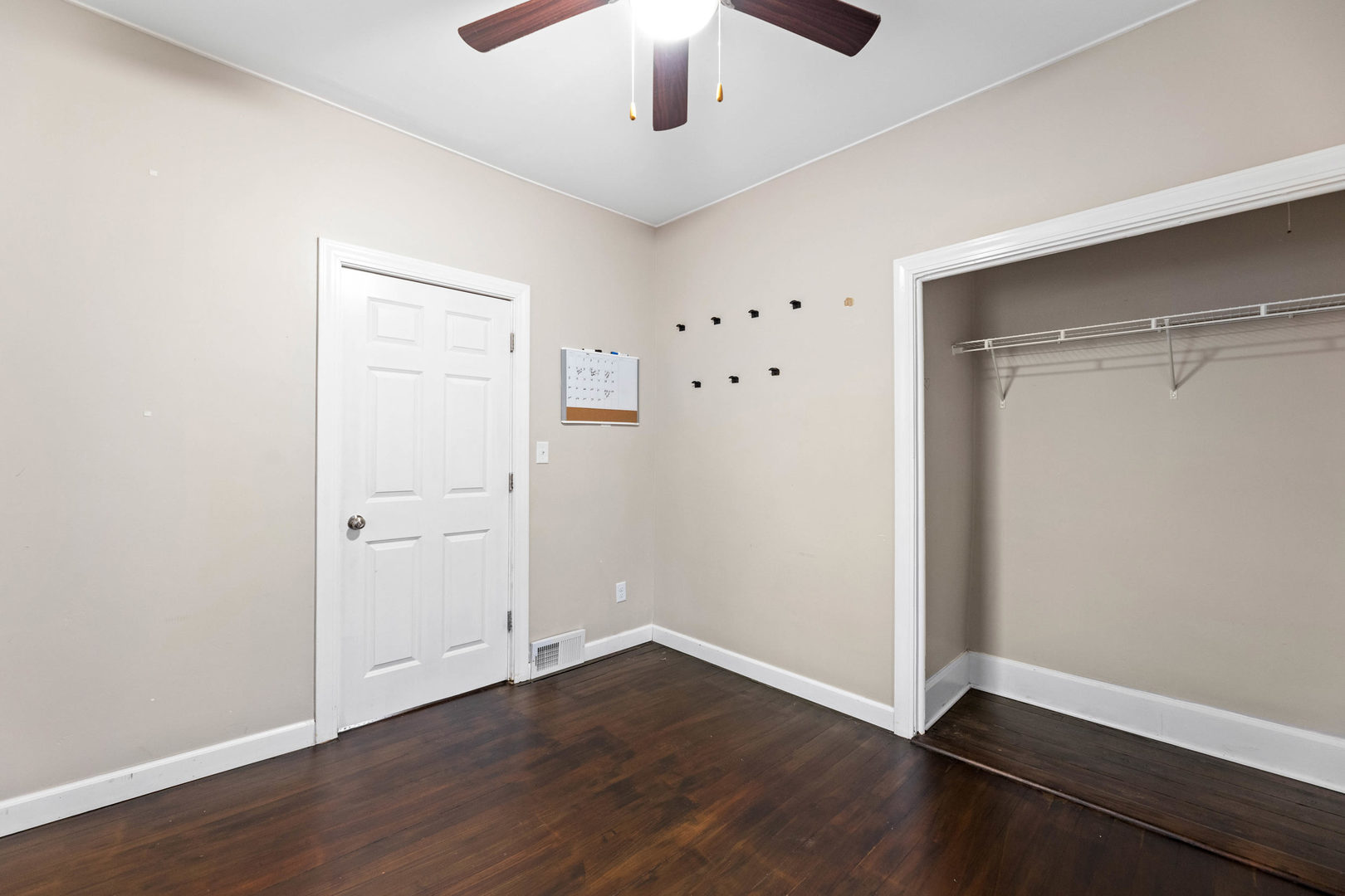809 Poplar Street Ottawa, IL 61350 - Photo 12 of 22 wooden floor in an empty room