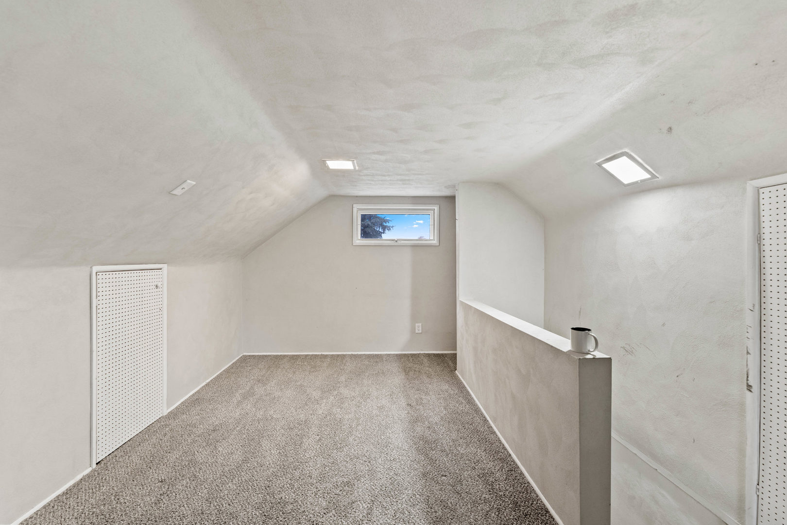 809 Poplar Street Ottawa, IL 61350 - Photo 15 of 22 a view of room