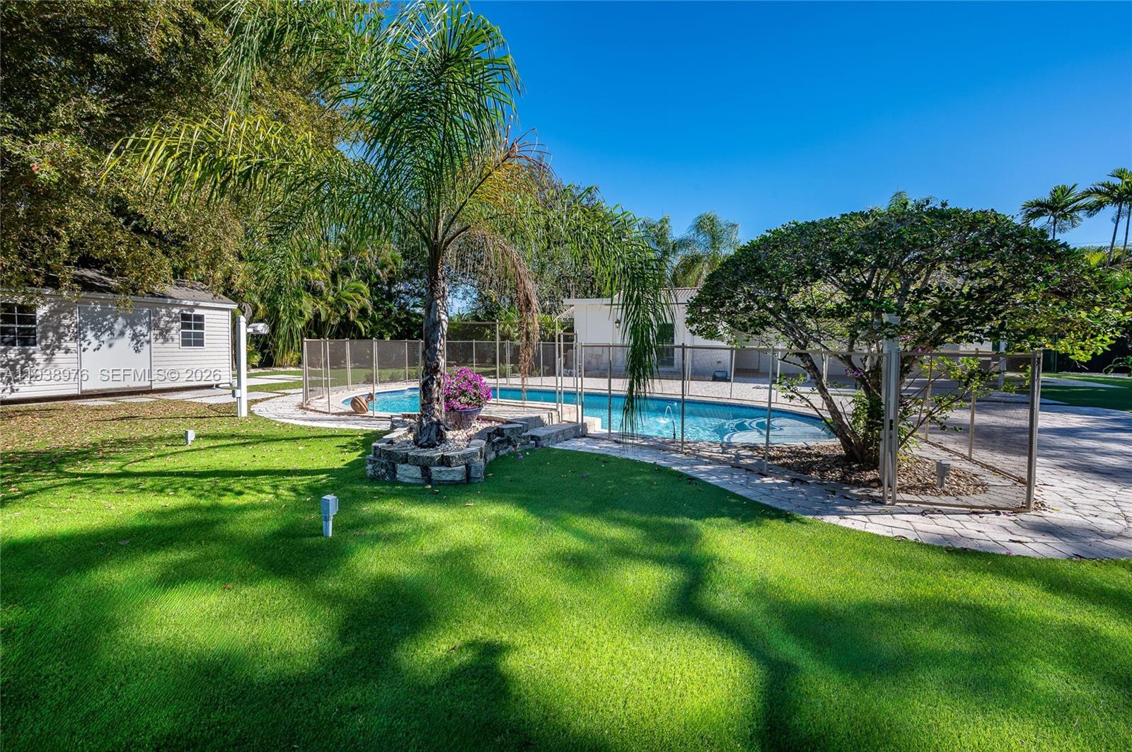 5626 Southwest 69th Avenue Miami, FL 33143 - Photo 24 of 76