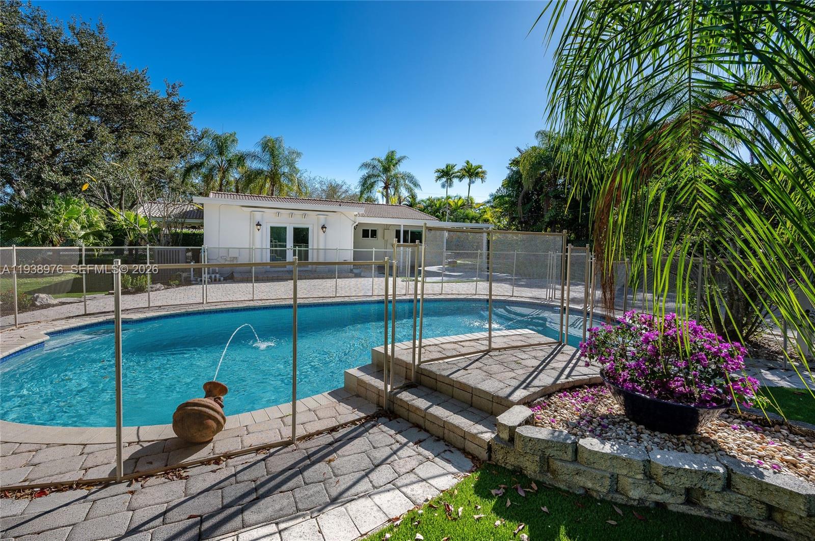 5626 Southwest 69th Avenue Miami, FL 33143 - Photo 30 of 76