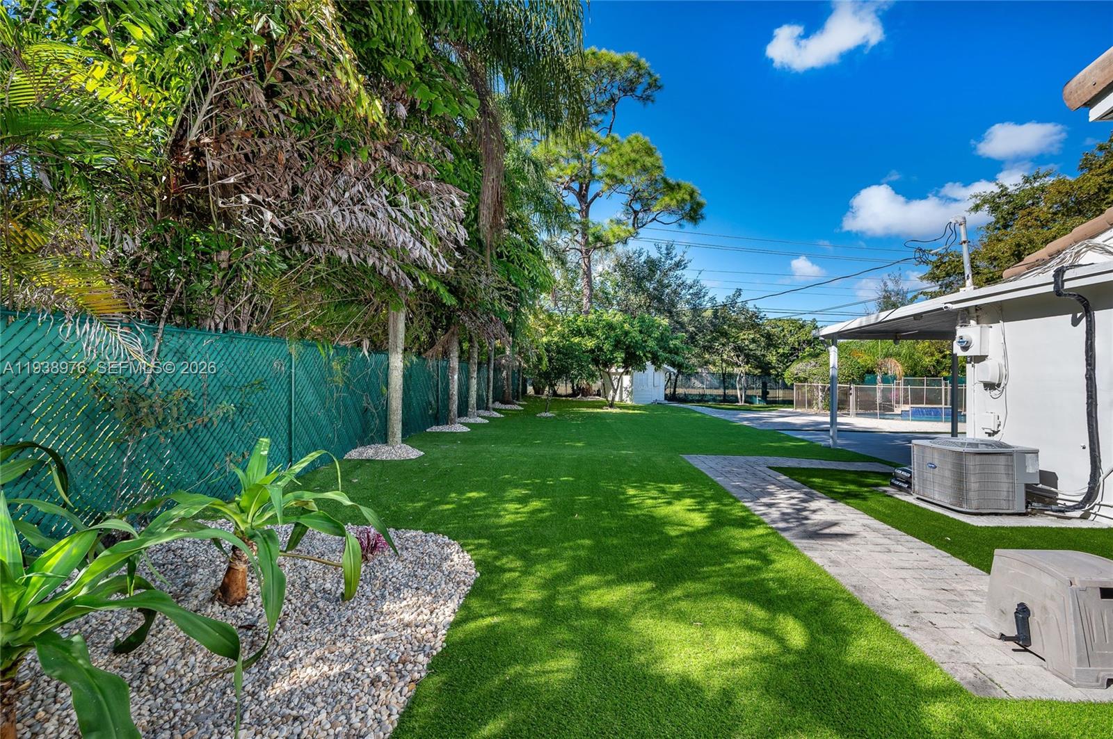 5626 Southwest 69th Avenue Miami, FL 33143 - Photo 44 of 76