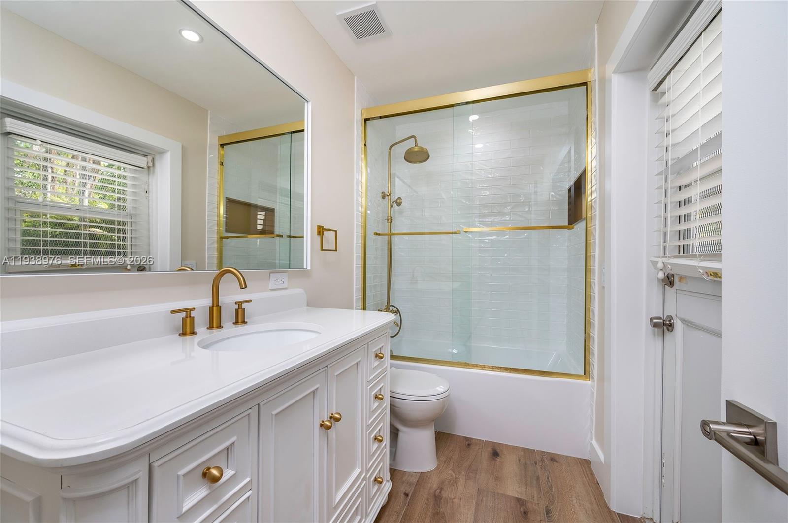 5626 Southwest 69th Avenue Miami, FL 33143 - Photo 5 of 76