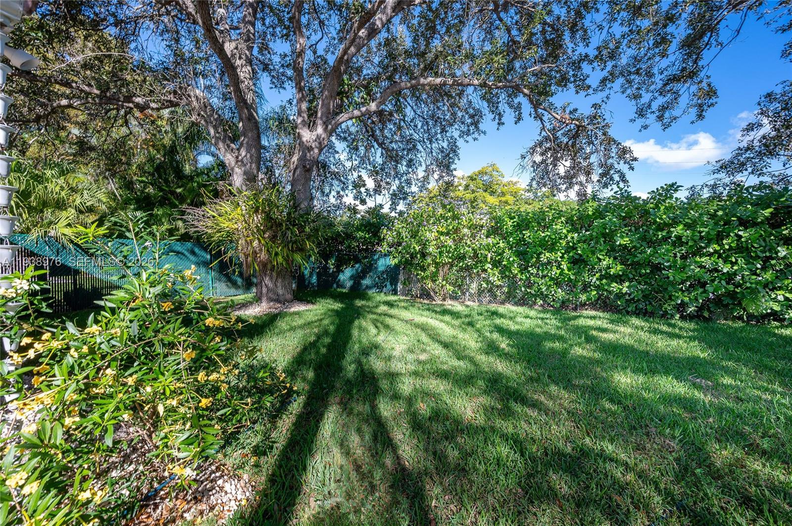 5626 Southwest 69th Avenue Miami, FL 33143 - Photo 53 of 76