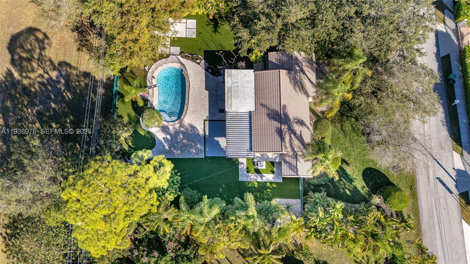 5626 Southwest 69th Avenue Miami, FL 33143 - Photo 74 of 76