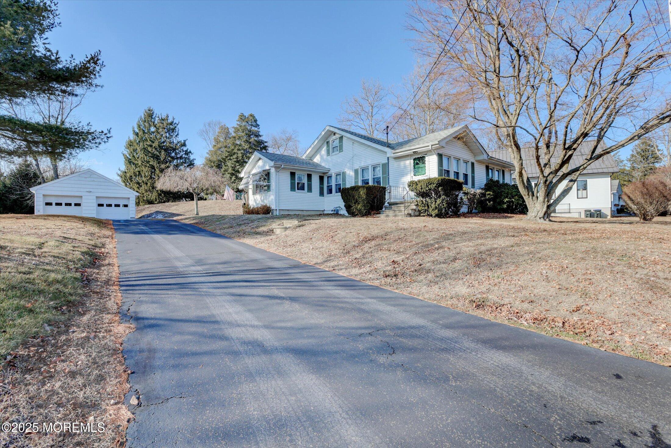 2159 Allenwood Road Wall, NJ 07719 - Photo 4 of 36 06-Driveway