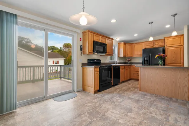 $389,000 | 4 Aspen Way, North Hampton, NH 03862