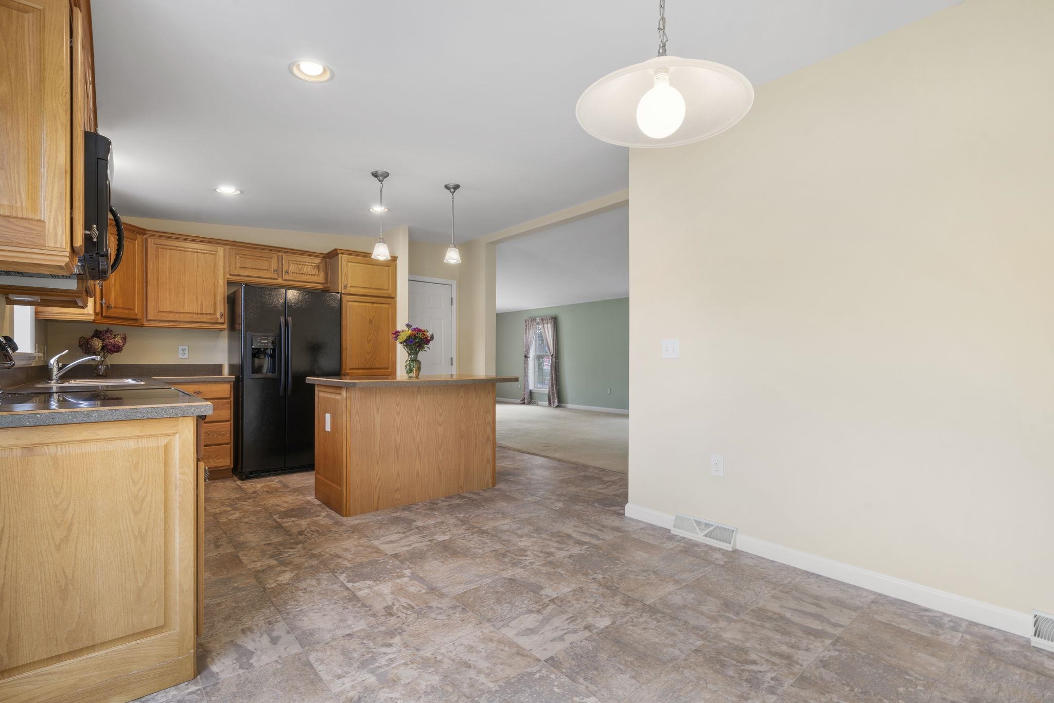 4 Aspen Way North Hampton, NH 03862 - Photo 15 of 52