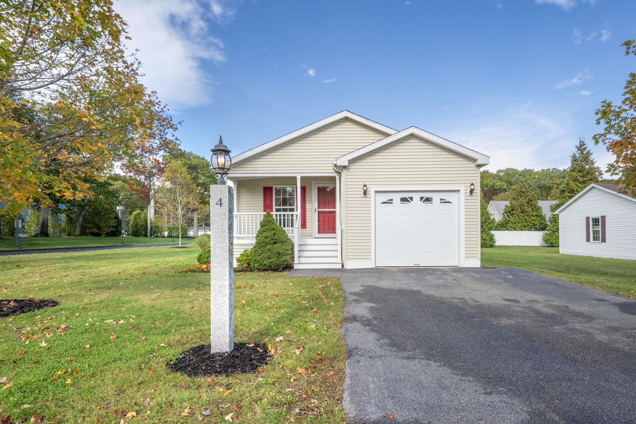4 Aspen Way North Hampton, NH 03862 - Photo 2 of 52