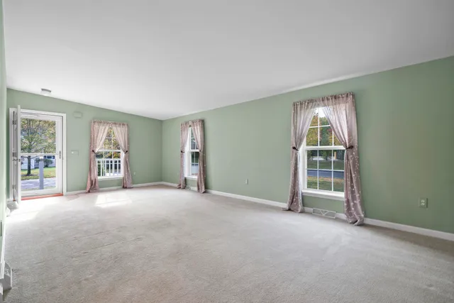 $389,000 | 4 Aspen Way, North Hampton, NH 03862