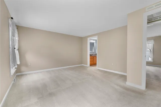 $389,000 | 4 Aspen Way, North Hampton, NH 03862