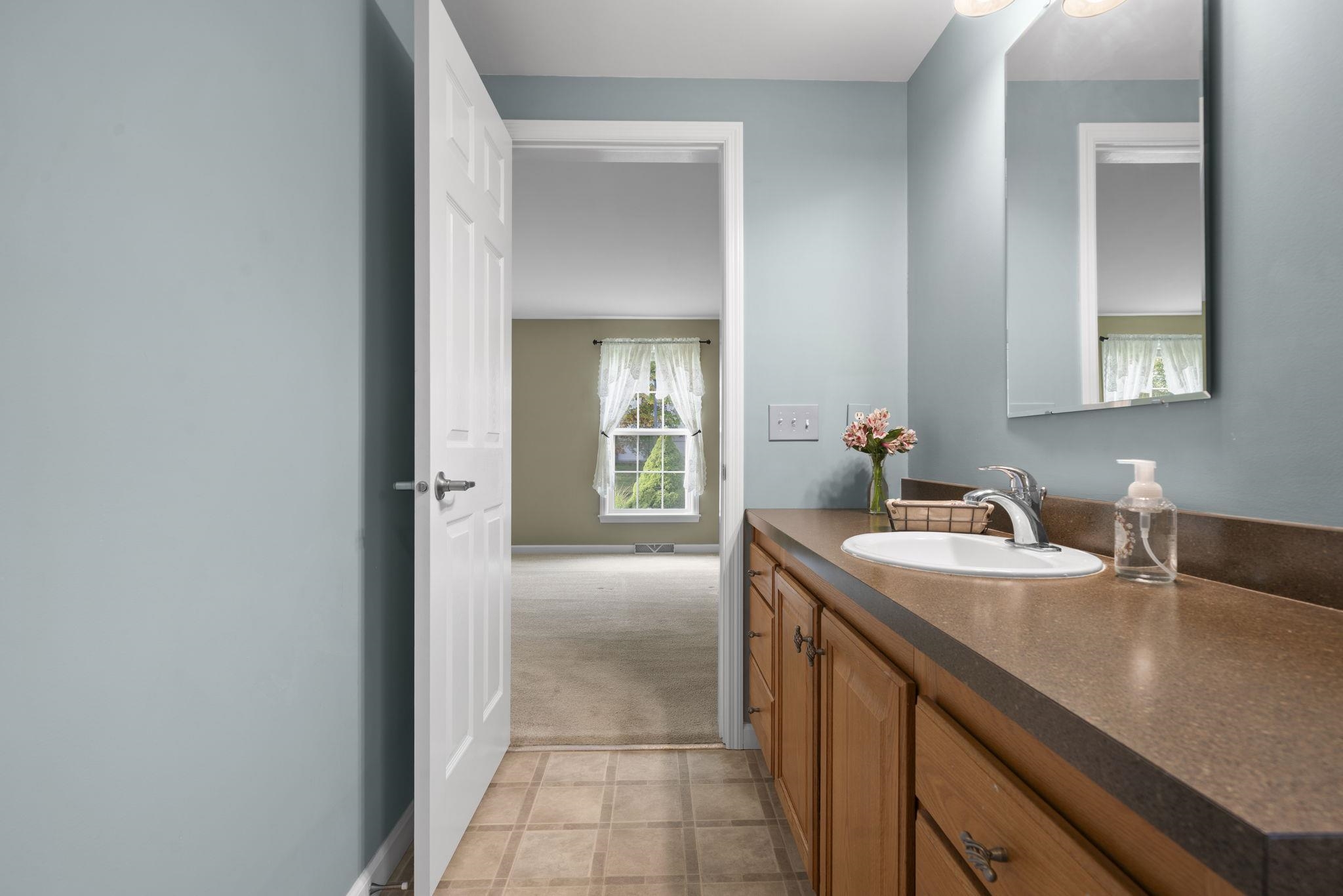 4 Aspen Way North Hampton, NH 03862 - Photo 31 of 52