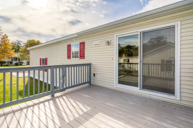 $389,000 | 4 Aspen Way, North Hampton, NH 03862