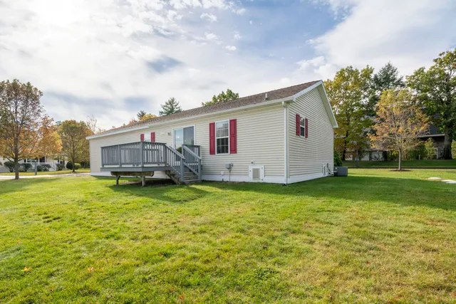 $389,000 | 4 Aspen Way, North Hampton, NH 03862