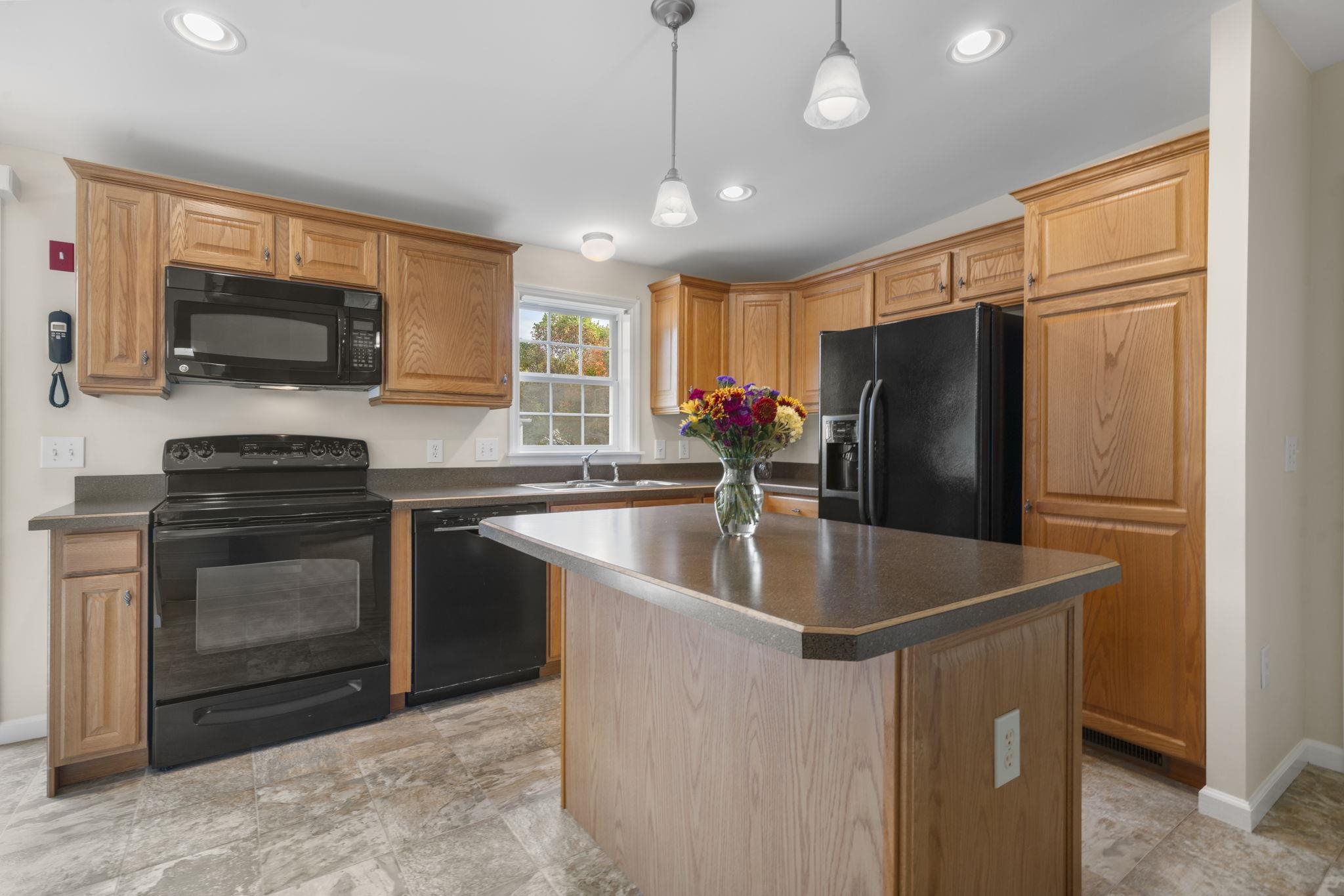 4 Aspen Way North Hampton, NH 03862 - Photo 8 of 52