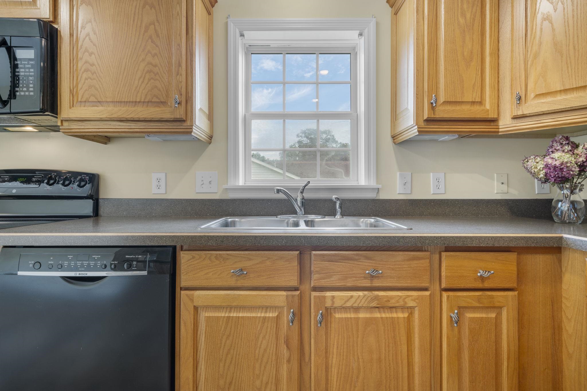 4 Aspen Way North Hampton, NH 03862 - Photo 9 of 52