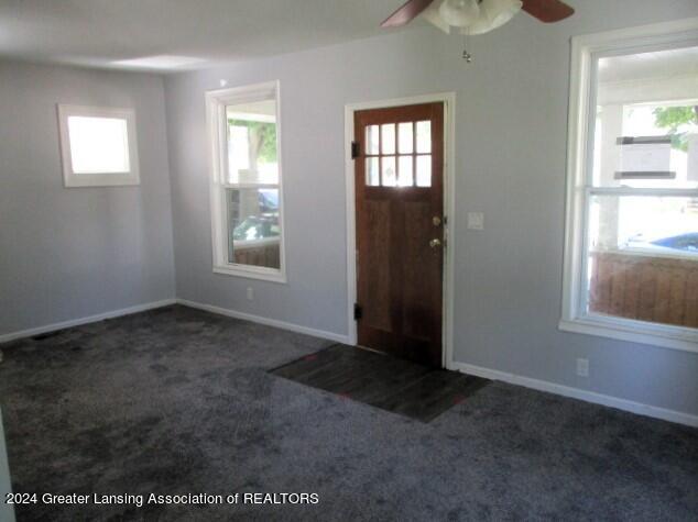 523 Florence Street Lansing, MI 48910 - Photo 2 of 14 IMG_0147