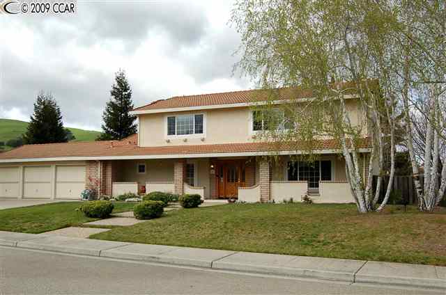 20 Gait Court San Ramon, CA 94583 - Photo 1 of 1 a front view of a house with a yard