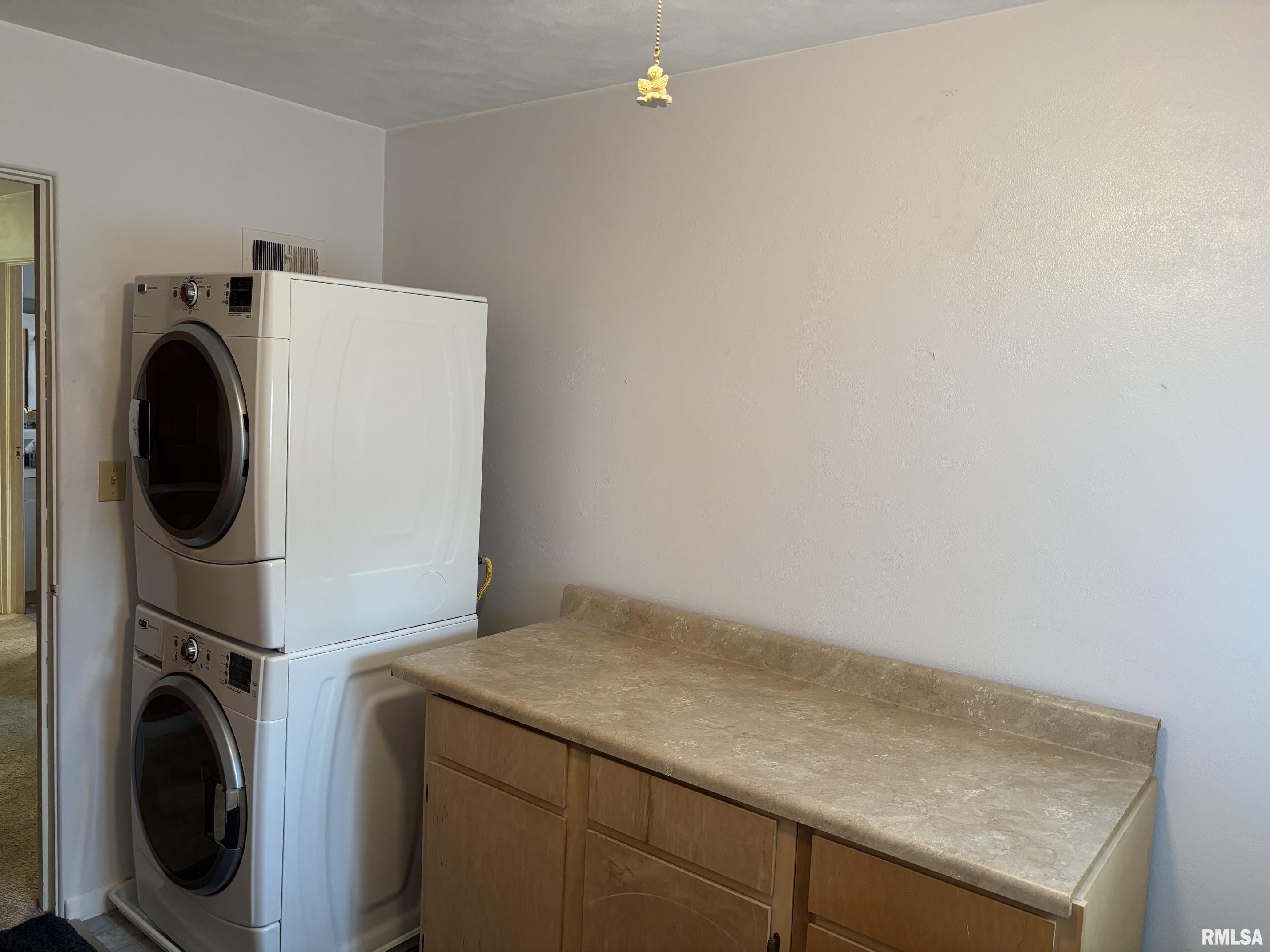 402 Sheridan Road Pekin, IL 61554 - Photo 24 of 33