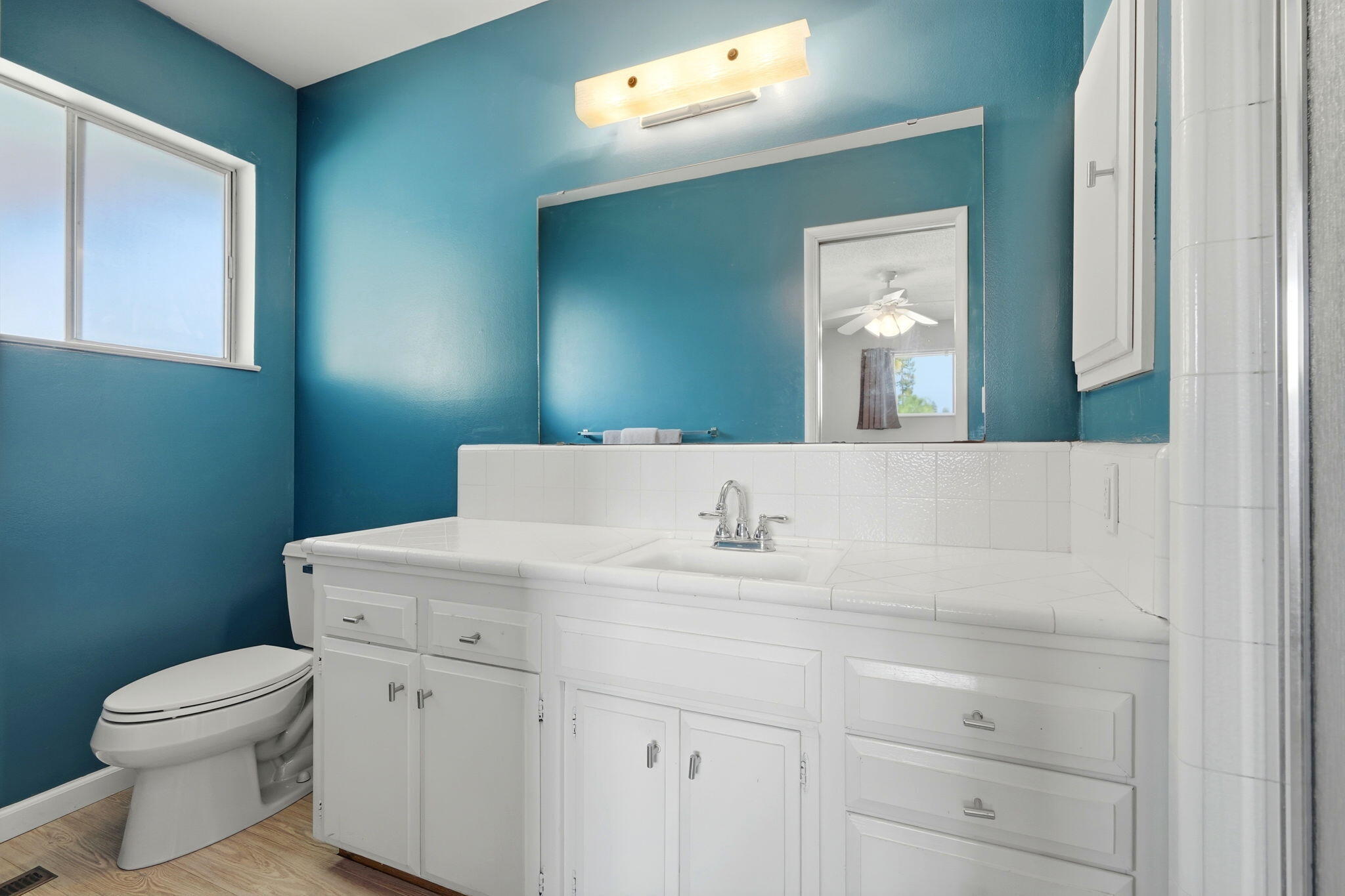 289 West Cypress Avenue Reedley, CA 93654 - Photo 32 of 49 40-289_W_Cypress_Ave_039