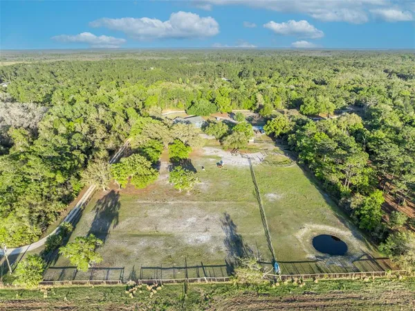$899,000 | 1350 Arapaho Trail, Geneva, FL 32732