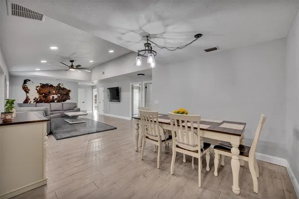 $899,000 | 1350 Arapaho Trail, Geneva, FL 32732