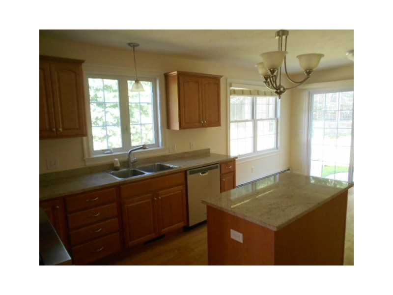 47 Rosemere Road Cumberland, RI 02864 - Photo 8 of 25 Kitchen.