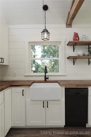 $149,900 | 4543 South Calloway Drive, Hardinsburg, IN 47125