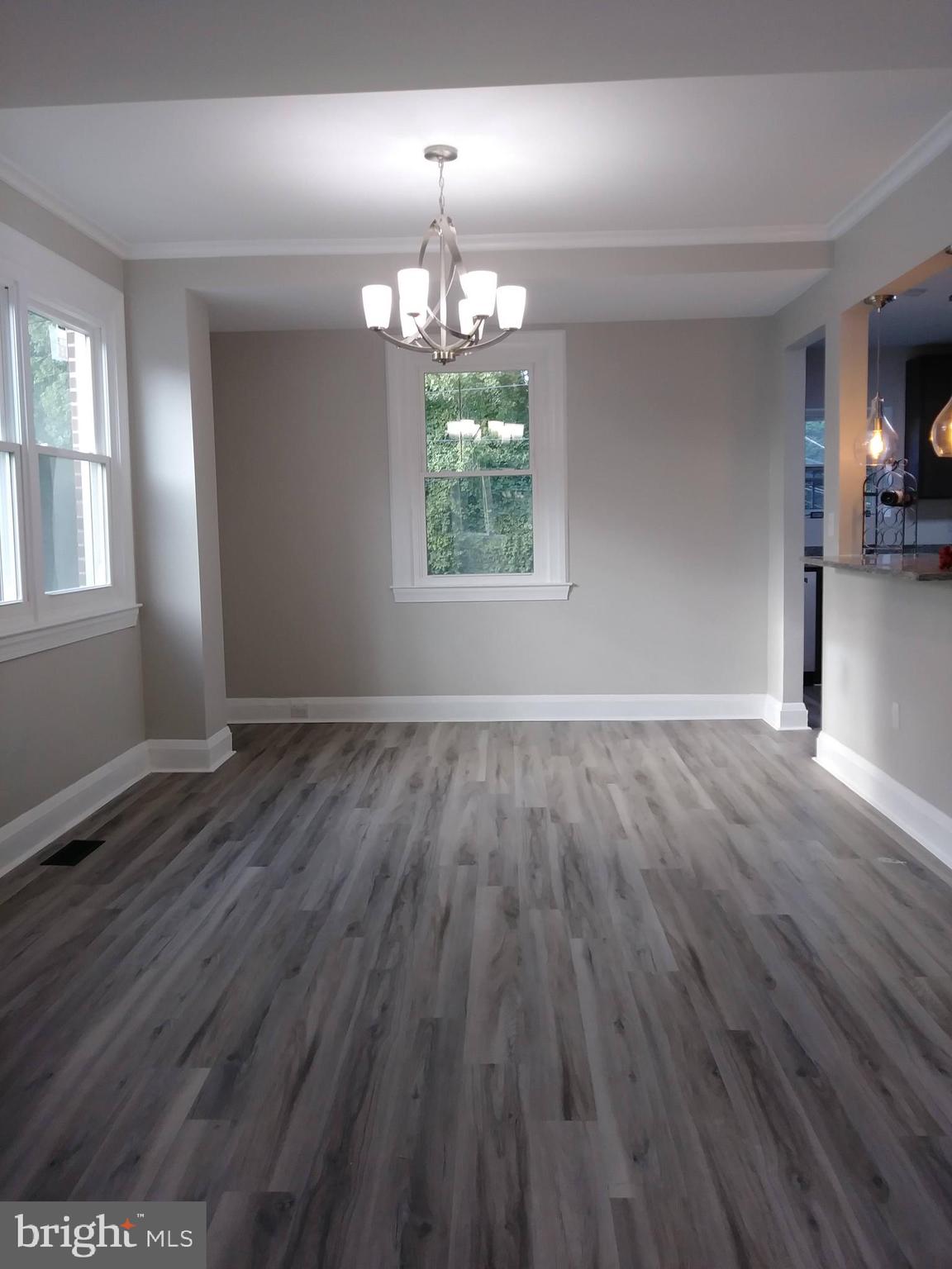 4648 Rokeby Road Baltimore, MD 21229 - Photo 4 of 28