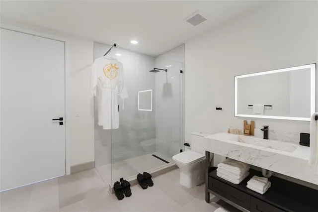 a white curtain with wooden floor