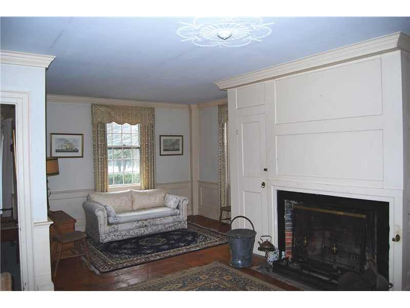 676 Sheepscot Road Newcastle, ME 04553 - Photo 8 of 35 Living Room.