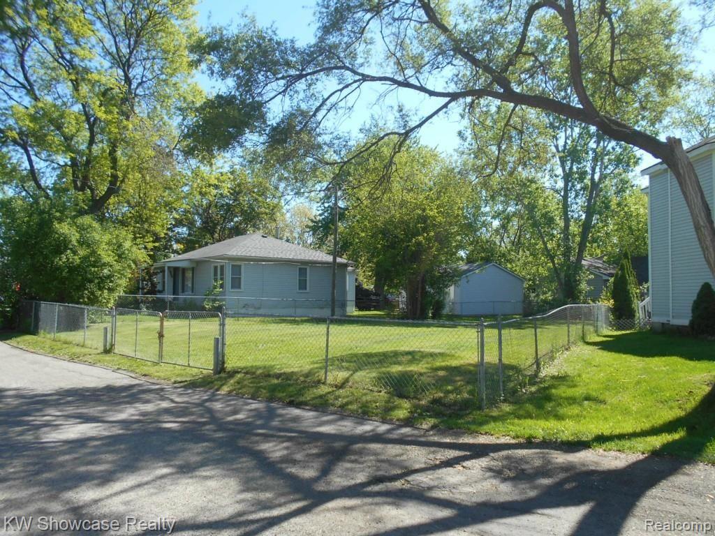 0 Vac Charest Road Waterford, MI 48327 - Photo 3 of 5
