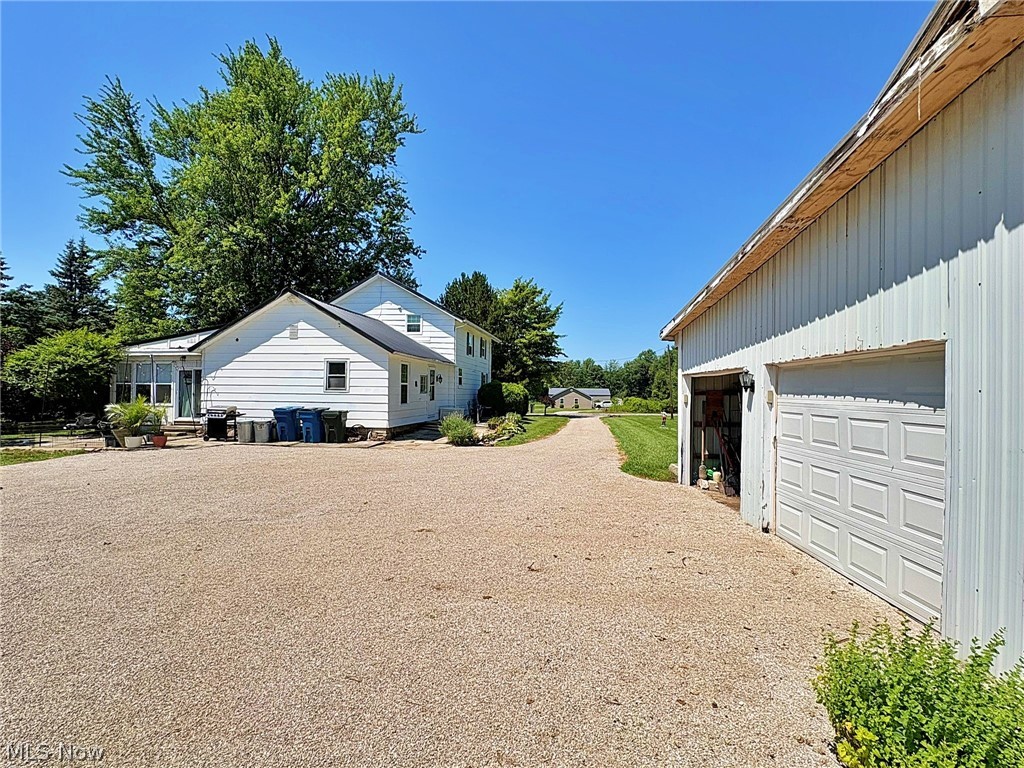 10677 Baumhart Road Amherst, OH 44001 - Photo 36 of 44
