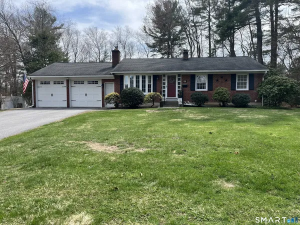 $359,900 | 84 Coolidge Avenue, Torrington, CT 06790