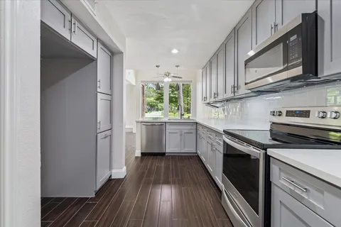 $349,000 | 1906 River Falls Drive, Houston, TX 77339