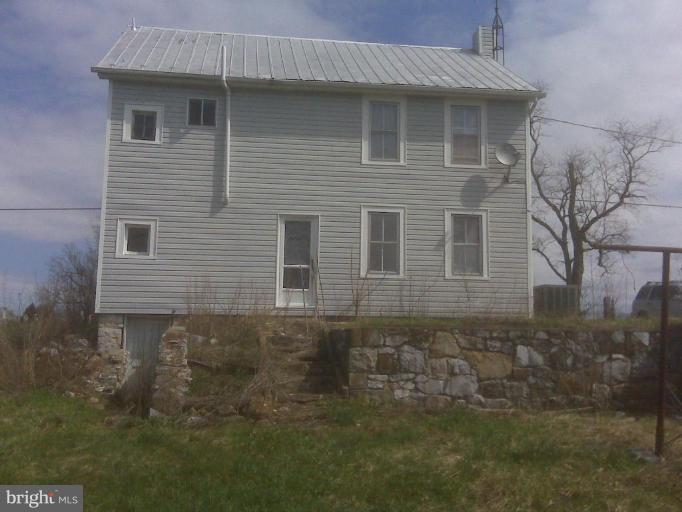 18525 Manor Church Road Boonsboro, MD 21713 - Photo 8 of 11 View of rear