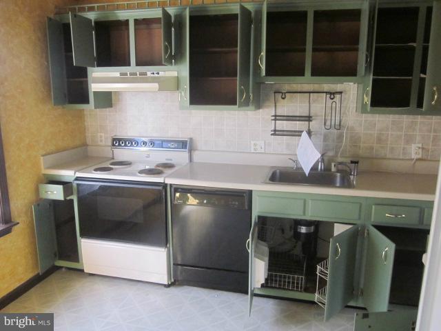 9111 Kilbride Road Nottingham, MD 21236 - Photo 5 of 7 Kitchen