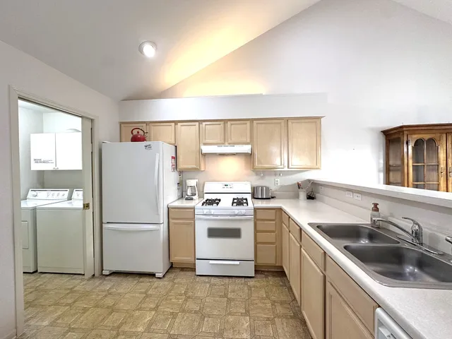 $259,900 | 309 Steeplechase Circle, Unit 309, Bourbonnais, IL 60914