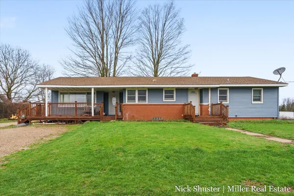 $284,900 | 5375 Lansing Road, Potterville, MI 48876